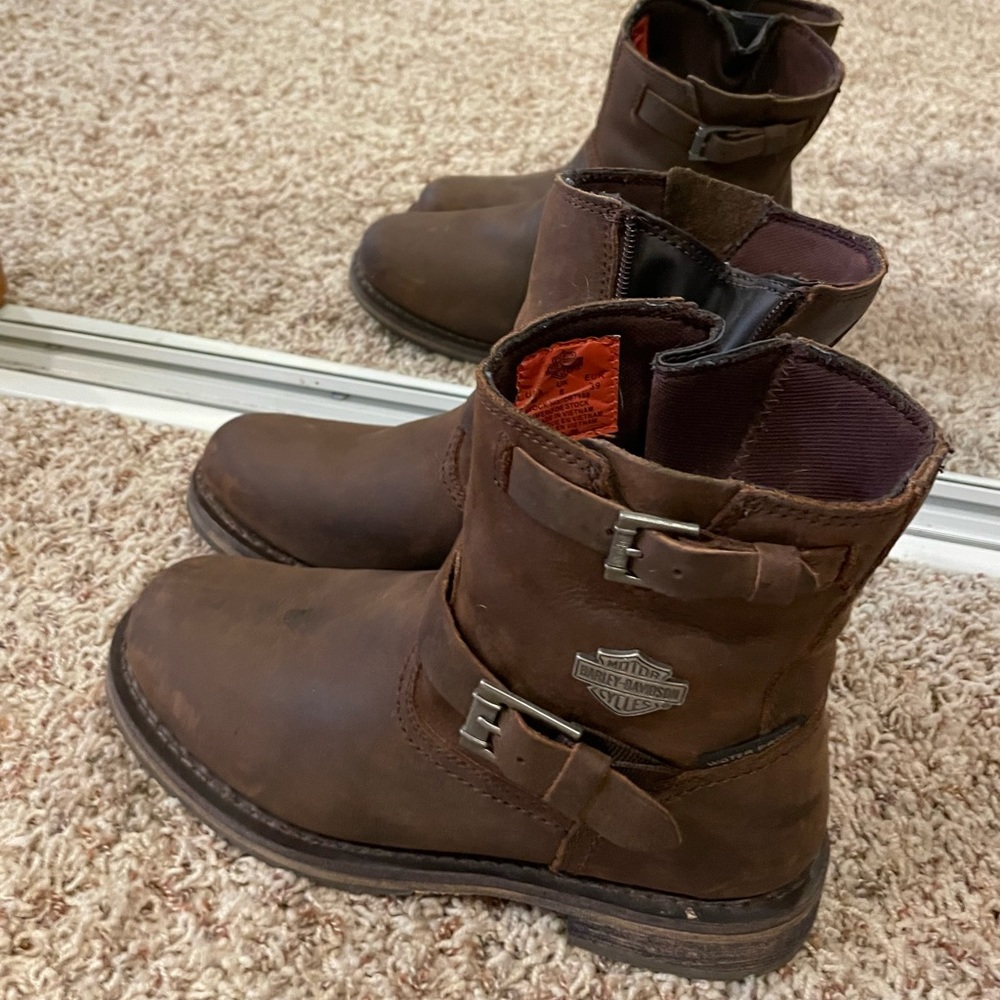 Women's Harley Davidson leather boots